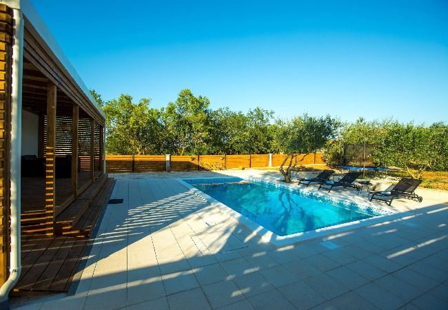 Ferienhaus in Donje Raštane - Holiday home Relax Ferienhaus in Donje Raštane - Holiday home Relax