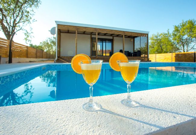 Ferienhaus in Donje Raštane - Holiday home Relax Ferienhaus in Donje Raštane - Holiday home Relax