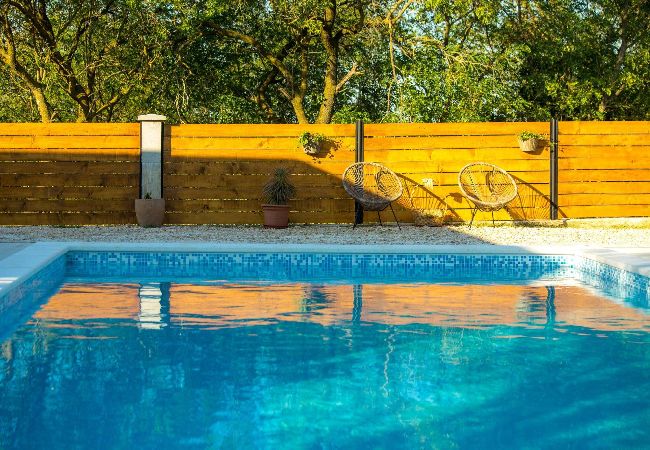 Ferienhaus in Donje Raštane - Holiday home Relax Ferienhaus in Donje Raštane - Holiday home Relax