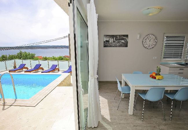 Ferienhaus in Maslenica - Sea view Villa Anpero Ferienhaus in Maslenica - Sea view Villa Anpero