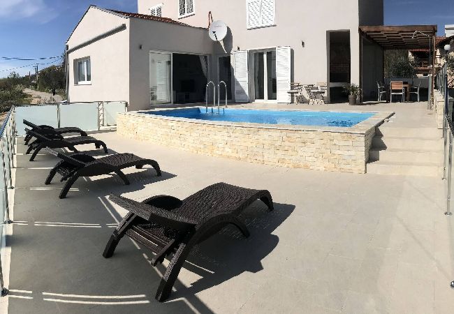 Ferienhaus in Maslenica - Sea view Villa Anpero Ferienhaus in Maslenica - Sea view Villa Anpero
