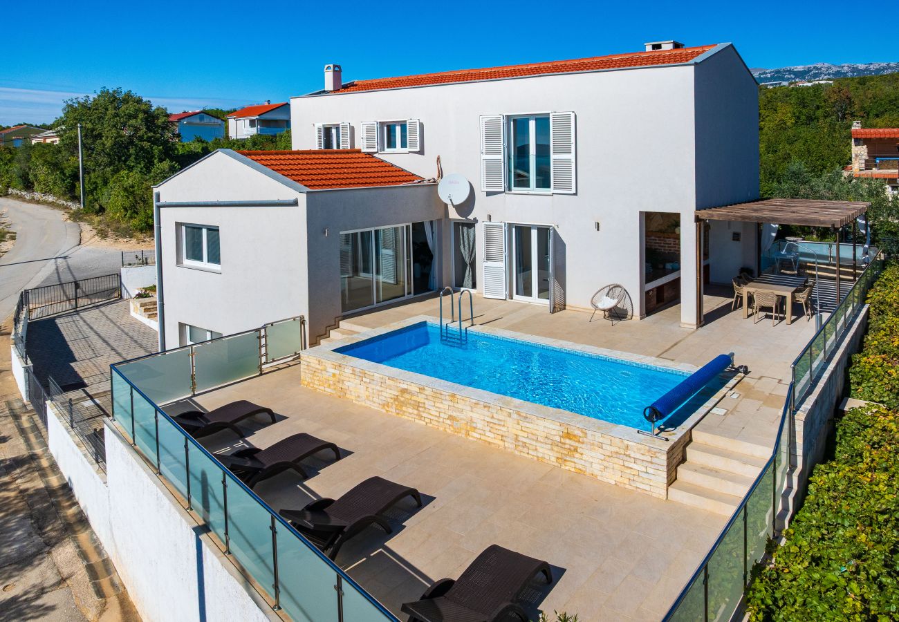 Ferienhaus in Maslenica - Sea view Villa Anpero