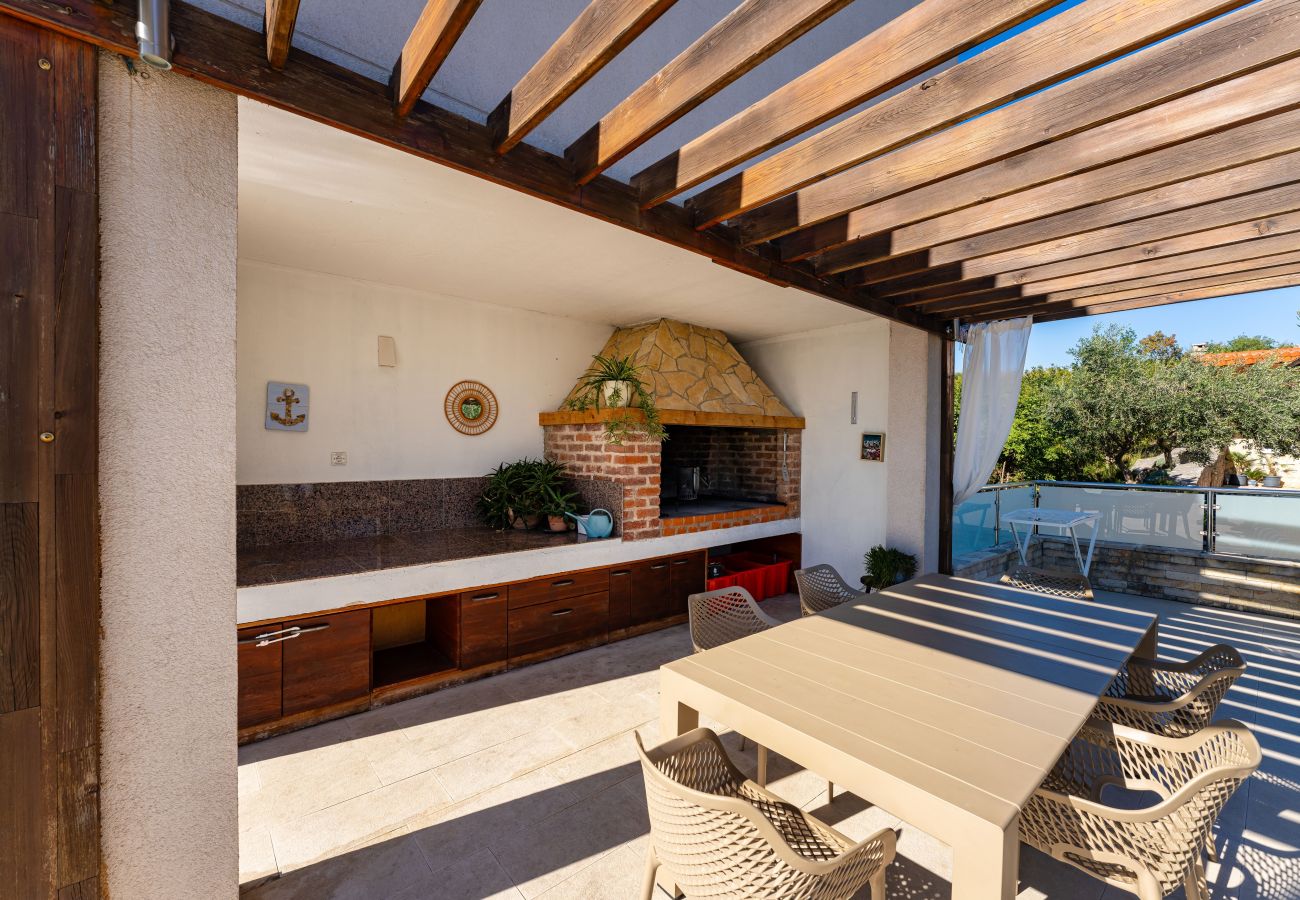 Ferienhaus in Maslenica - Sea view Villa Anpero