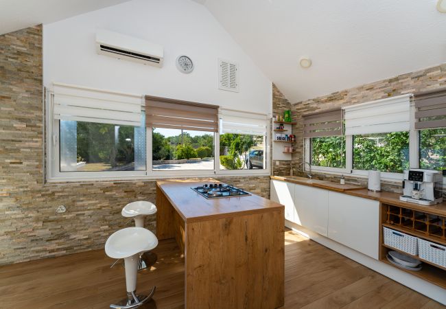 Ferienhaus in Zaton Obrovacki - Villa Sucic with private pool Ferienhaus in Zaton Obrovacki - Villa Sucic with private pool