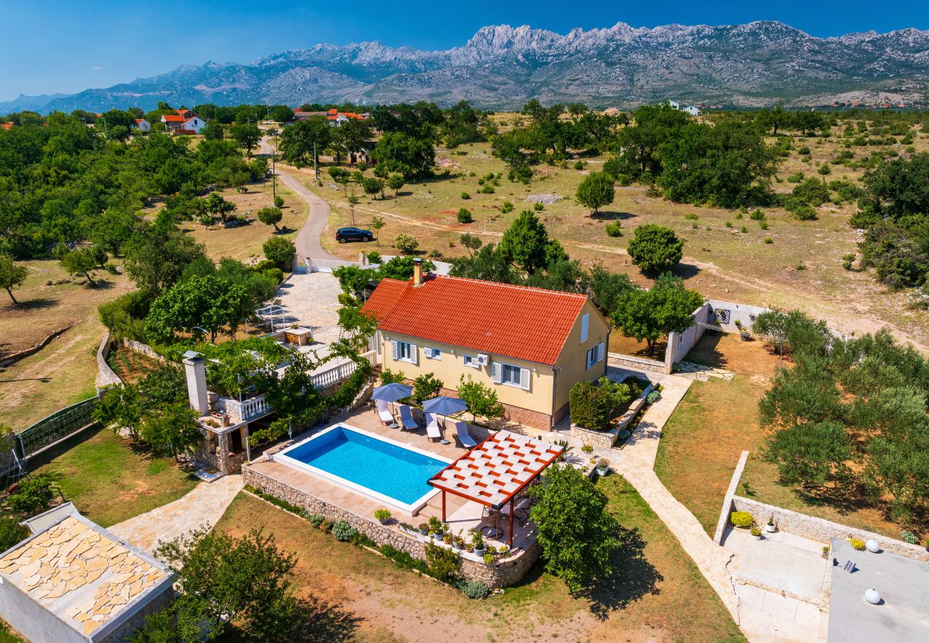 Ferienhaus in Zaton Obrovacki - Villa Sucic with private pool