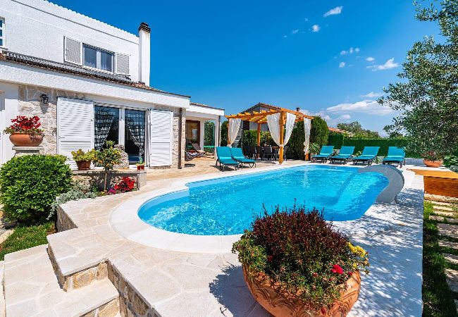 Ferienhaus in Zadar - Sea view Villa Elia Ferienhaus in Zadar - Sea view Villa Elia