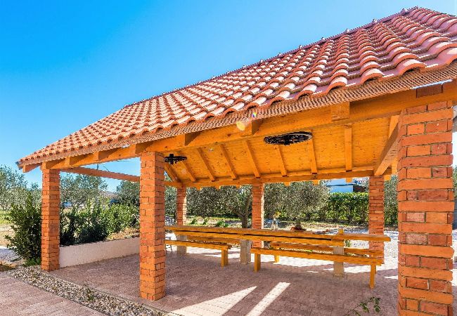 Ferienhaus in Škabrnja - Holiday home Barba Ferienhaus in Škabrnja - Holiday home Barba