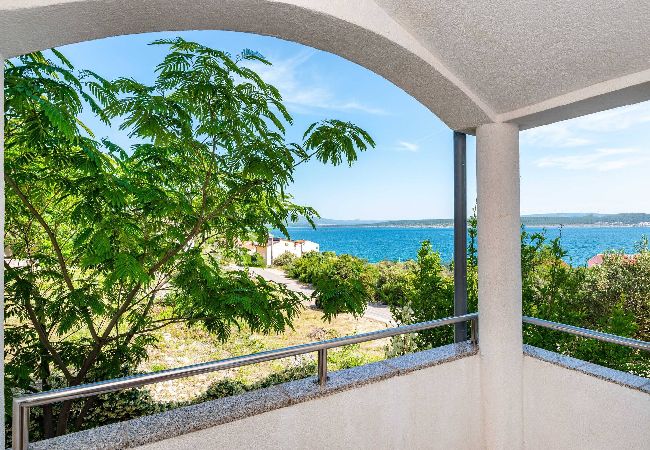 Ferienwohnung in Maslenica - Sea view apartment Dajana Ferienwohnung in Maslenica - Sea view apartment Dajana