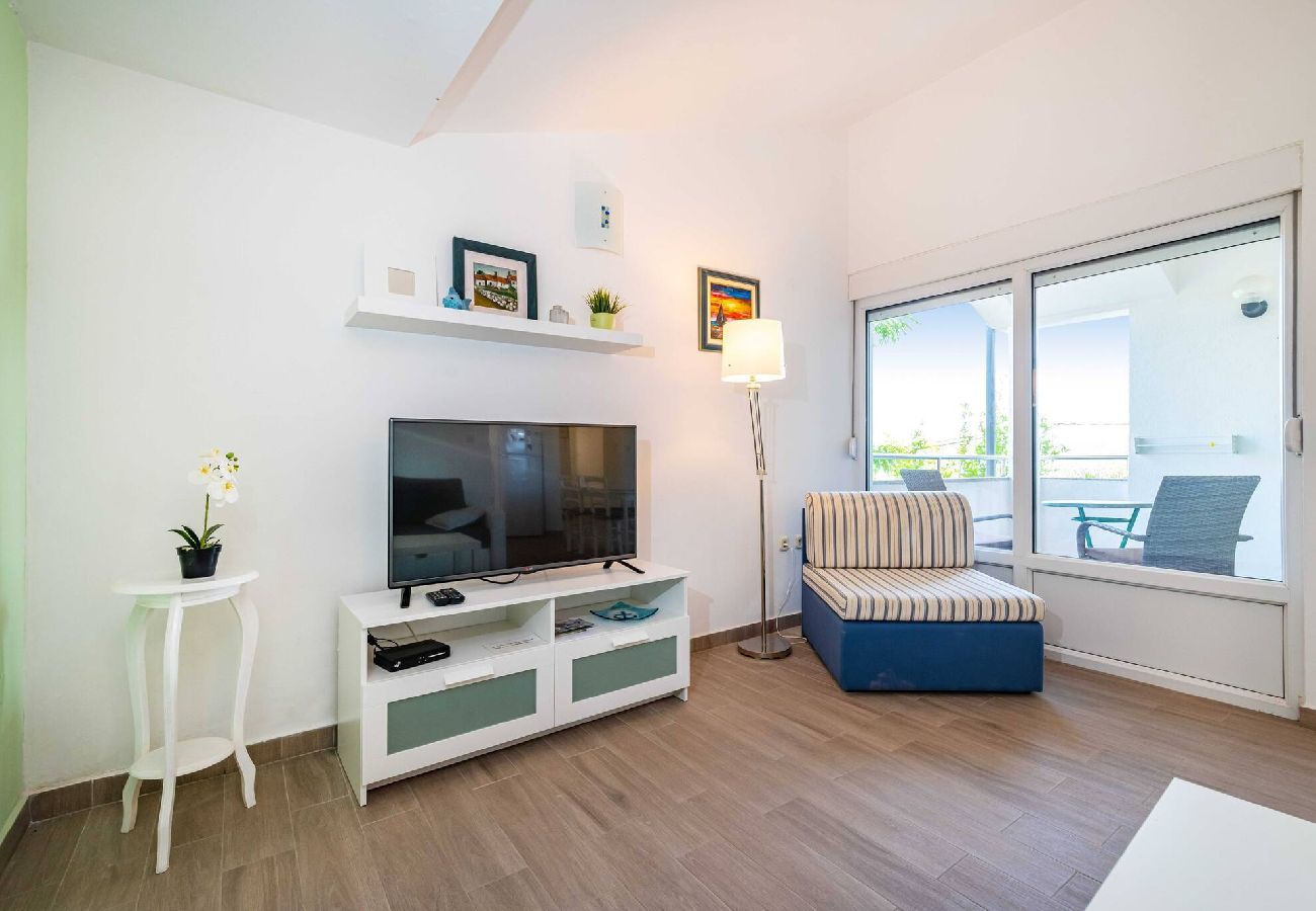 Ferienwohnung in Maslenica - Sea view apartment Dajana