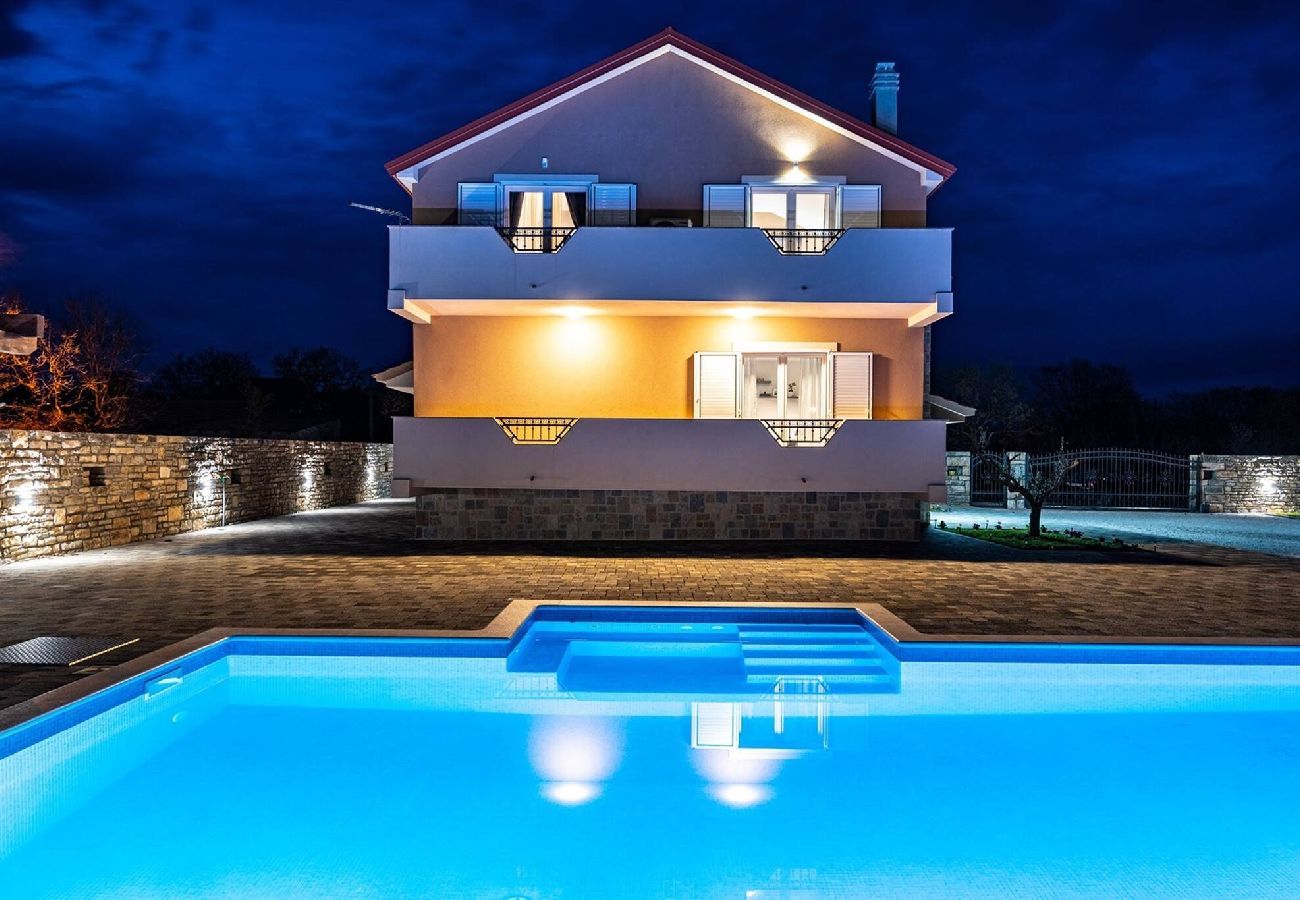 Ferienhaus in Benkovac - Luxury Villa Escape