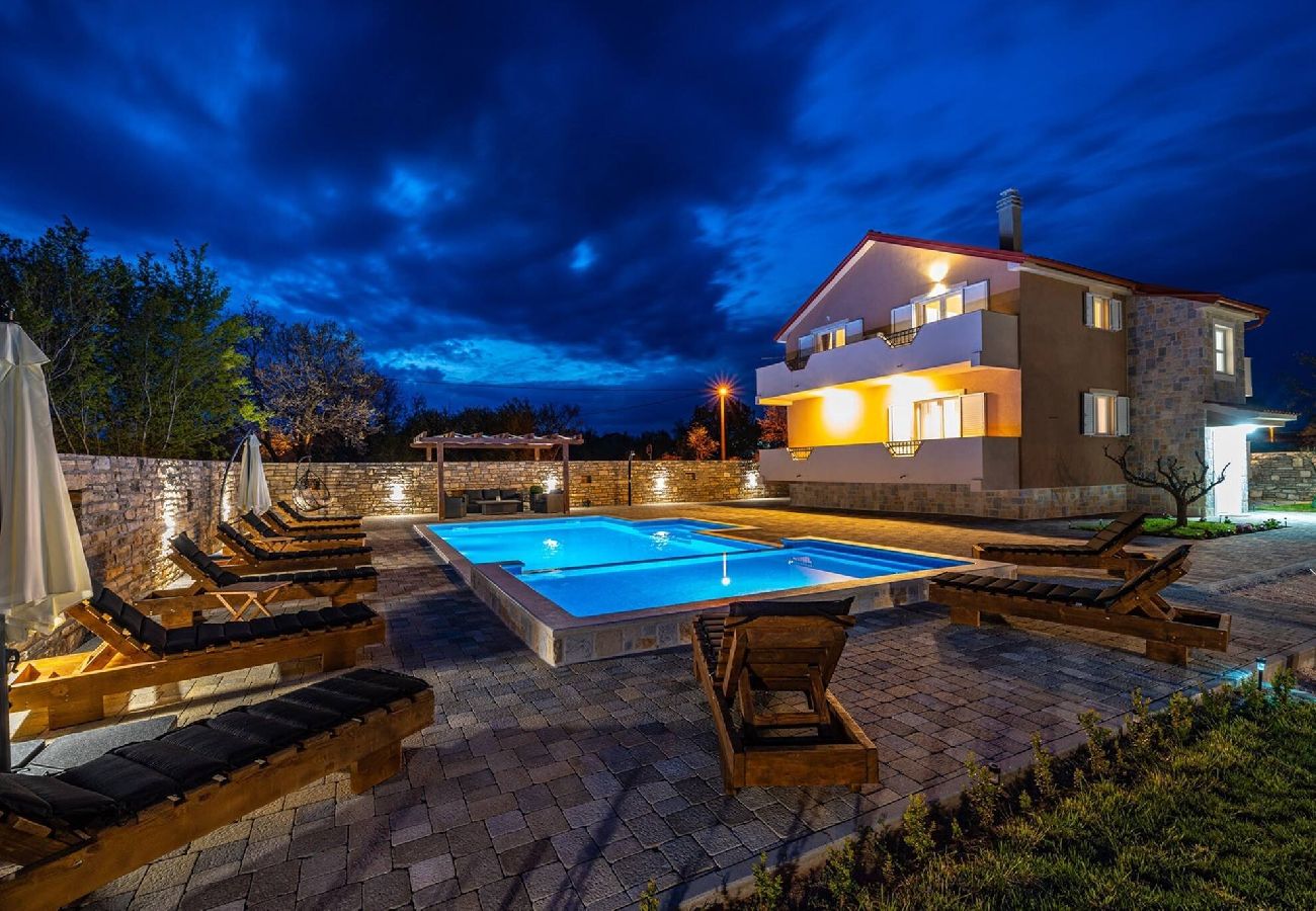 Ferienhaus in Benkovac - Luxury Villa Escape