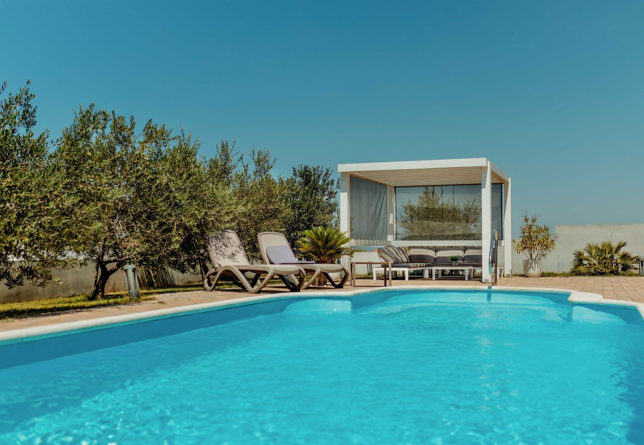 Villa in Debeljak - Villa Providenca with heated pool