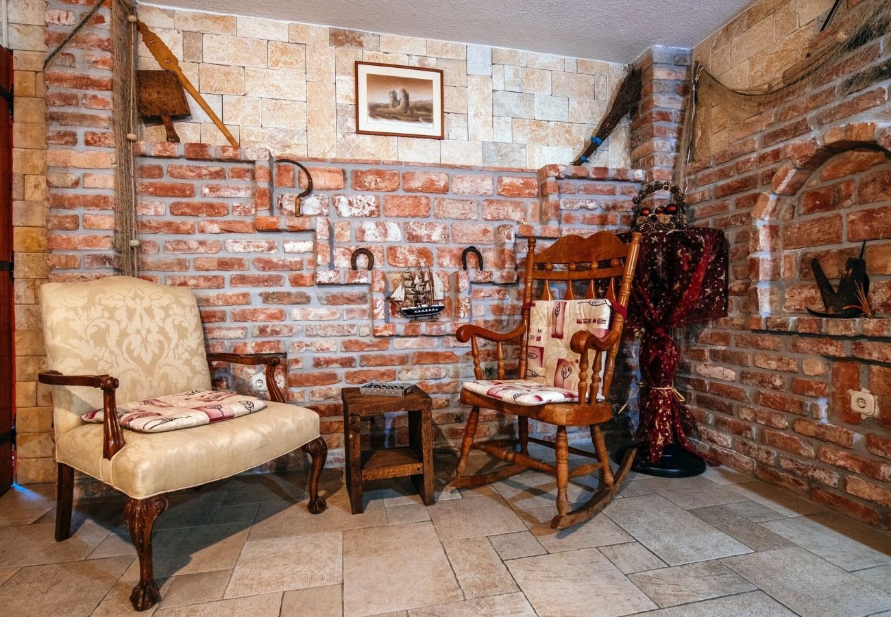 Ferienhaus in Starigrad - Holiday home Jucinovi Dvori