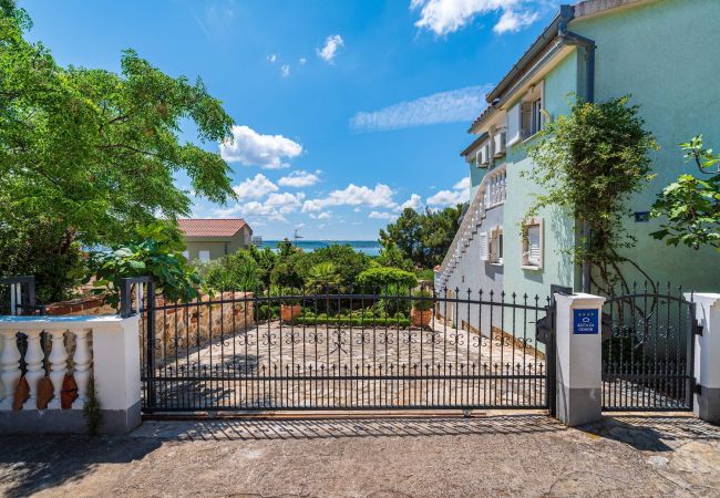 Ferienhaus in Maslenica - Sea view Villa Danica Ferienhaus in Maslenica - Sea view Villa Danica