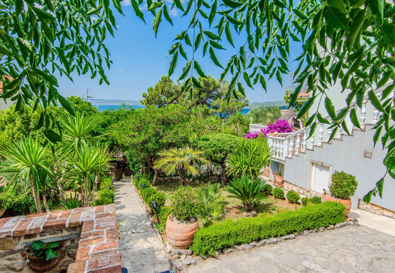 Ferienhaus in Maslenica - Sea view Villa Danica