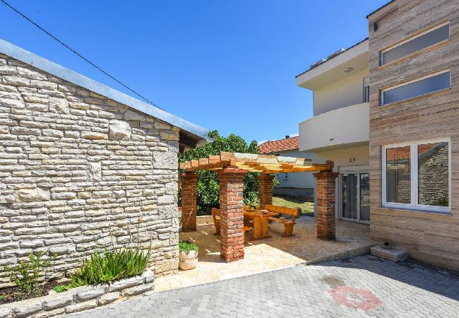 Ferienhaus in Posedarje - Sea view Villa Possedaria Ferienhaus in Posedarje - Sea view Villa Possedaria