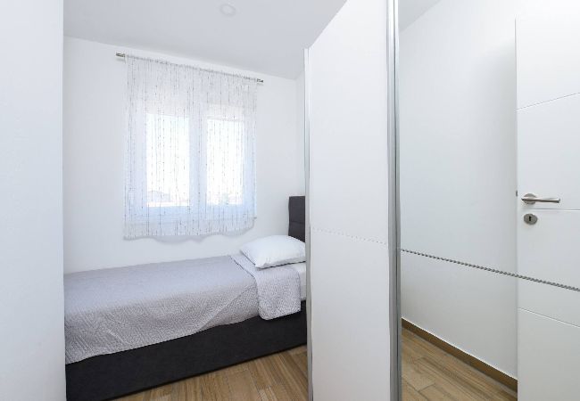 Ferienhaus in Posedarje - Sea view Villa Possedaria Ferienhaus in Posedarje - Sea view Villa Possedaria