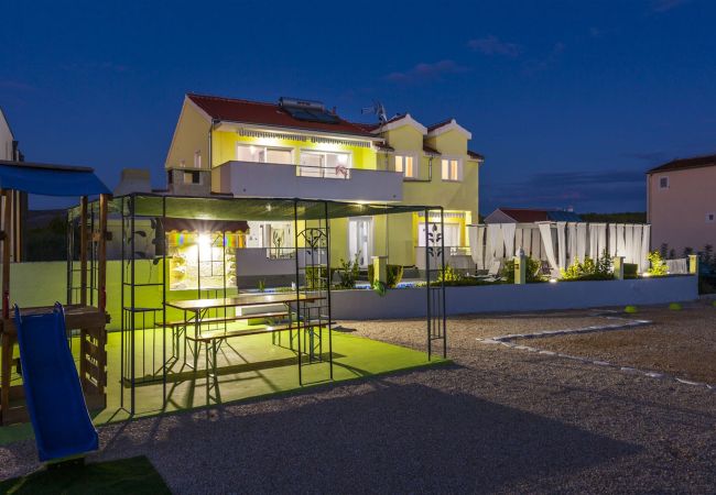 Ferienhaus in Šibenik-Brodarica - Sea view Villa Brodarica Ferienhaus in Šibenik-Brodarica - Sea view Villa Brodarica