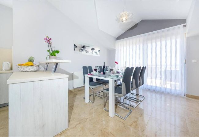 Ferienwohnung in Zadar - Penthouse apartment Zadar Ferienwohnung in Zadar - Penthouse apartment Zadar