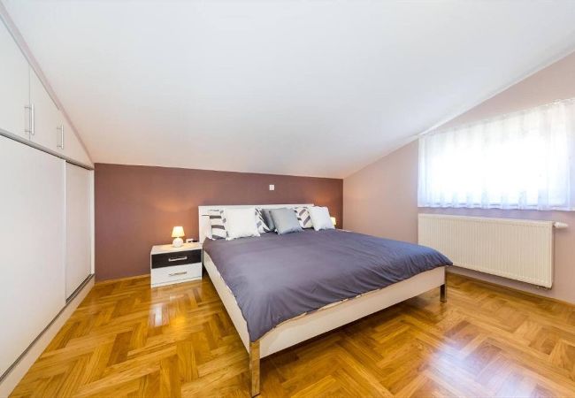 Ferienwohnung in Zadar - Penthouse apartment Zadar Ferienwohnung in Zadar - Penthouse apartment Zadar