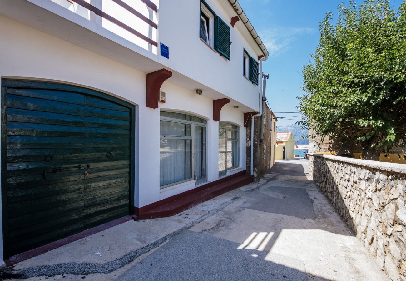 Ferienhaus in Ražanac - Beach house Neno