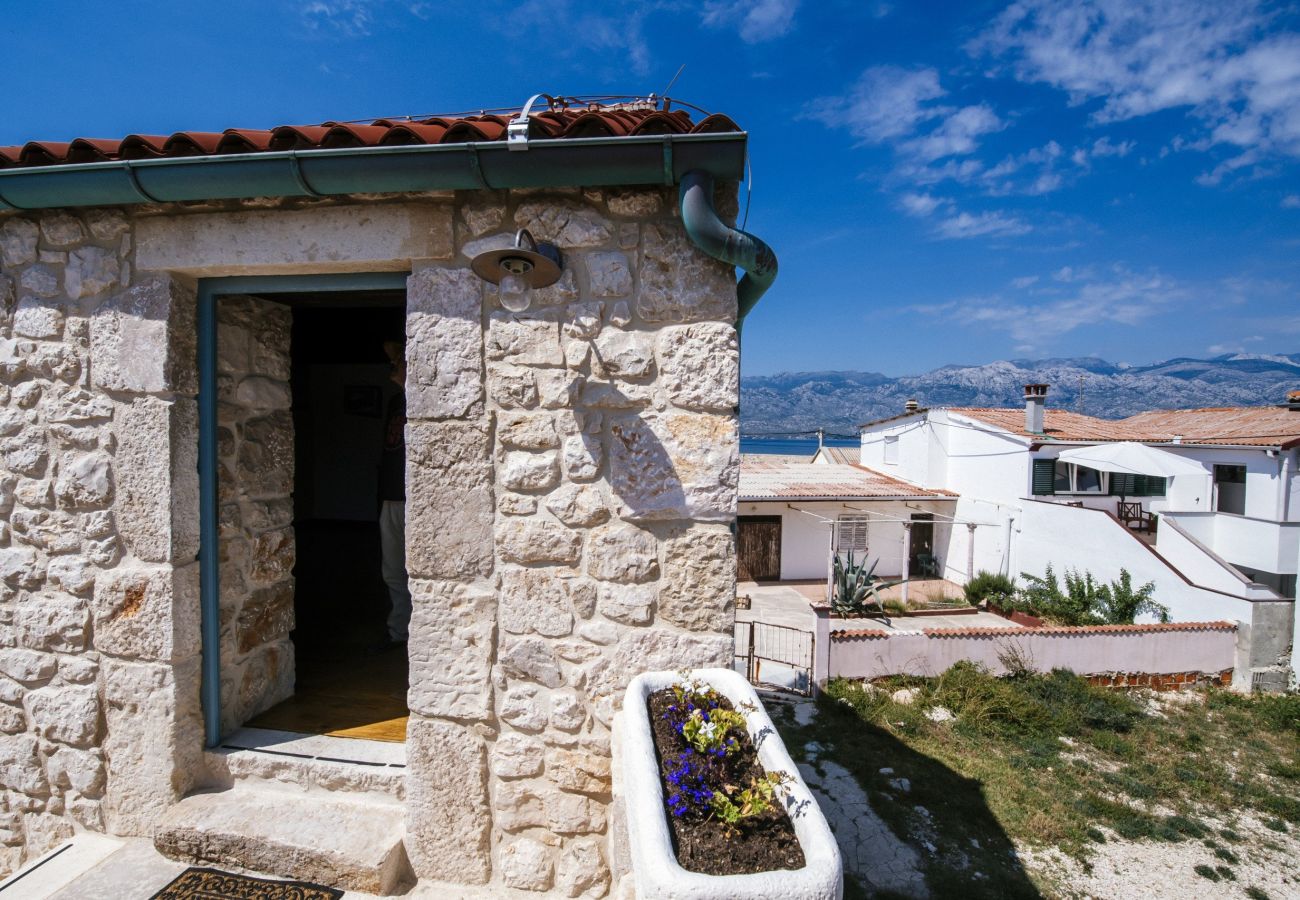 Ferienhaus in Ražanac - Beach house Neno