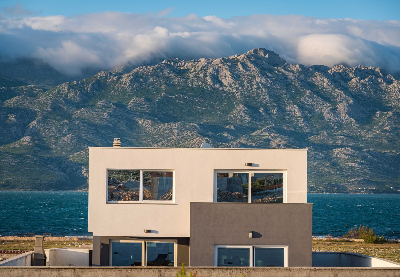 Ferienhaus in Ražanac - Sea view Villa Punta