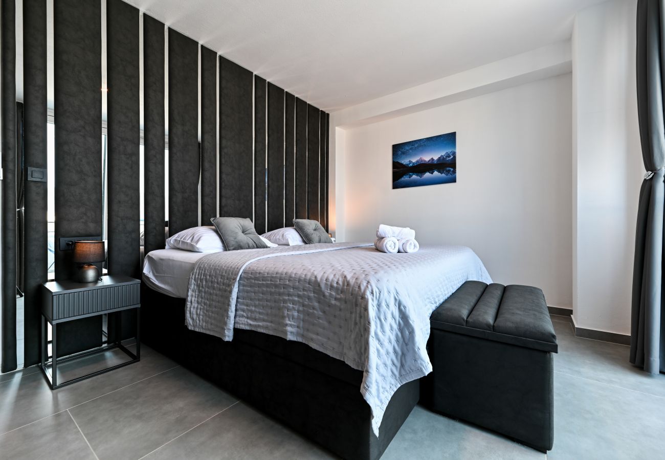 Ferienhaus in Ražanac - Sea view Villa Punta