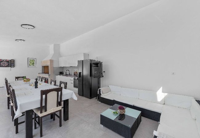 Ferienhaus in Neoric - Sport & Spa Villa Neoric Ferienhaus in Neoric - Sport & Spa Villa Neoric