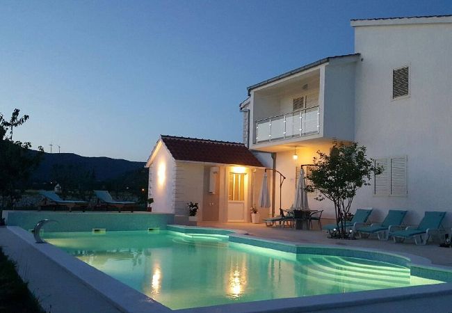 Ferienhaus in Neoric - Sport & Spa Villa Neoric Ferienhaus in Neoric - Sport & Spa Villa Neoric
