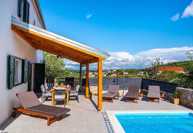 Ferienhaus in Lukoran - Sea view Villa Nana Ferienhaus in Lukoran - Sea view Villa Nana