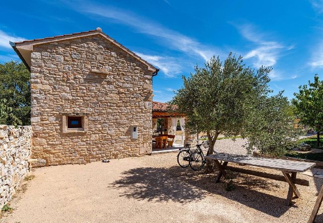 Villa in Stankovci - Authentic Villa Malou Villa in Stankovci - Authentic Villa Malou