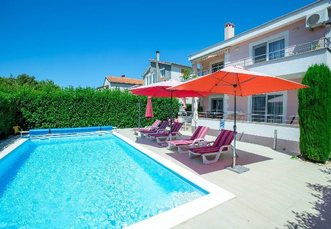 Ferienwohnung in Zadar - Apartment ViGo with private pool Ferienwohnung in Zadar - Apartment ViGo with private pool