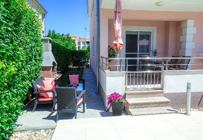 Ferienwohnung in Zadar - Apartment ViGo with private pool Ferienwohnung in Zadar - Apartment ViGo with private pool