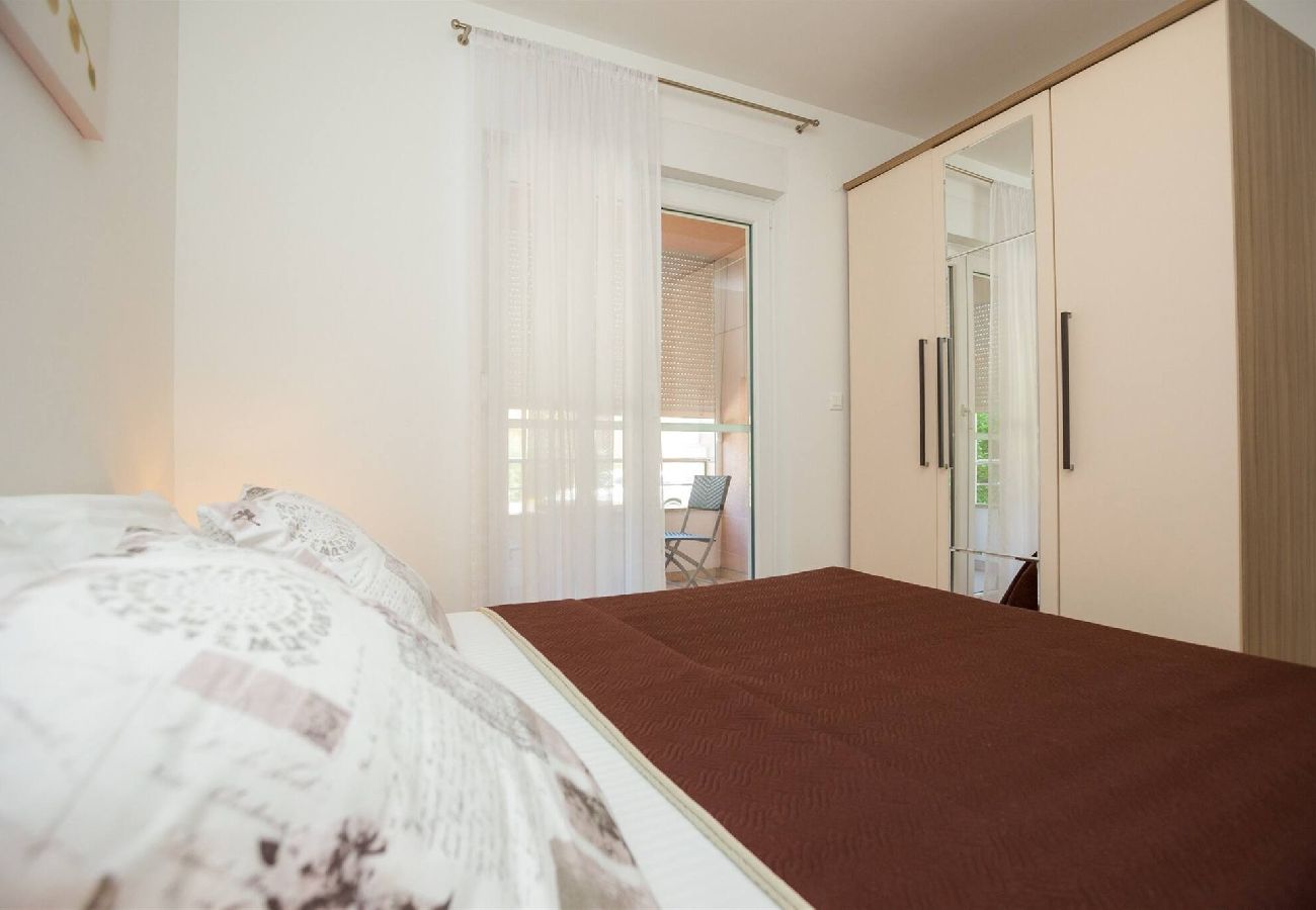 Ferienwohnung in Zadar - Apartment ViGo with private pool