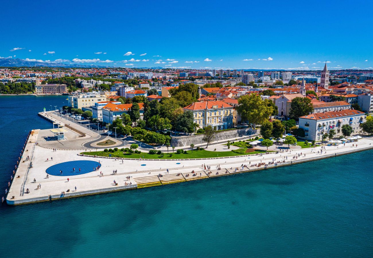 Studio in Zadar - Sea View Apartment Riva