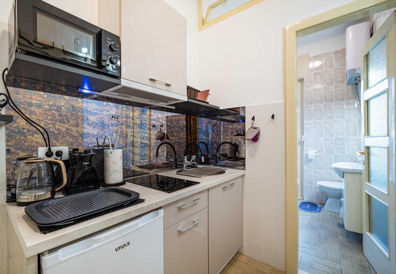 Studio in Zadar - Sea View Apartment Riva