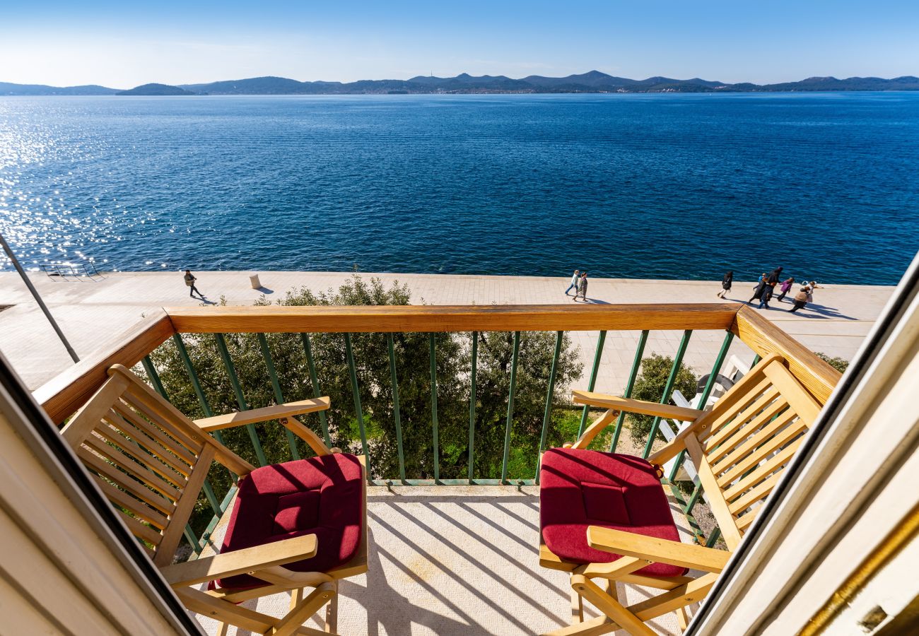 Studio in Zadar - Sea View Apartment Riva