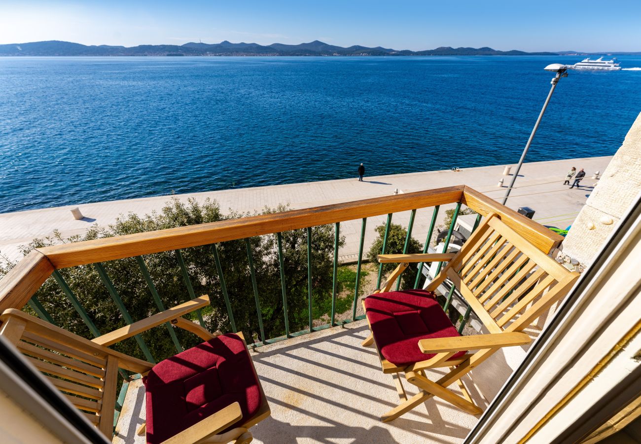 Studio in Zadar - Sea View Apartment Riva