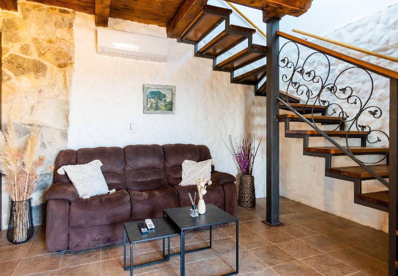 Ferienhaus in Vodice - Authentic Villa Storia