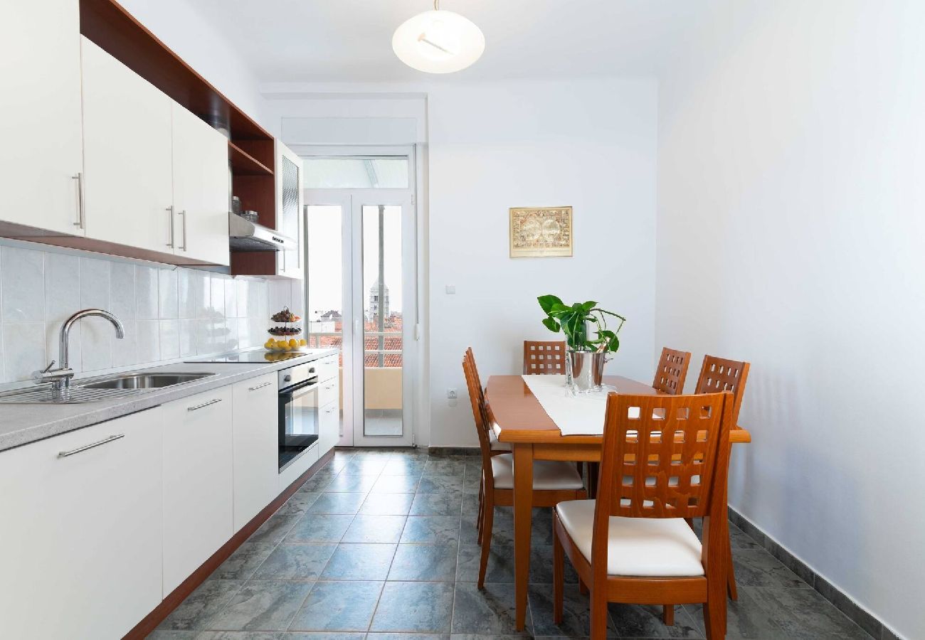 Ferienwohnung in Zadar - Sunset apartment Kalelarga