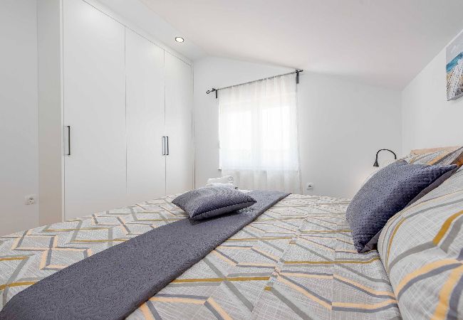 Ferienhaus in Benkovacko Selo - Villa Pezer with heated pool & sauna Ferienhaus in Benkovacko Selo - Villa Pezer with heated pool & sauna