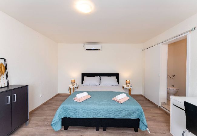 Ferienhaus in Zapužane - Holiday home Burgija Ferienhaus in Zapužane - Holiday home Burgija