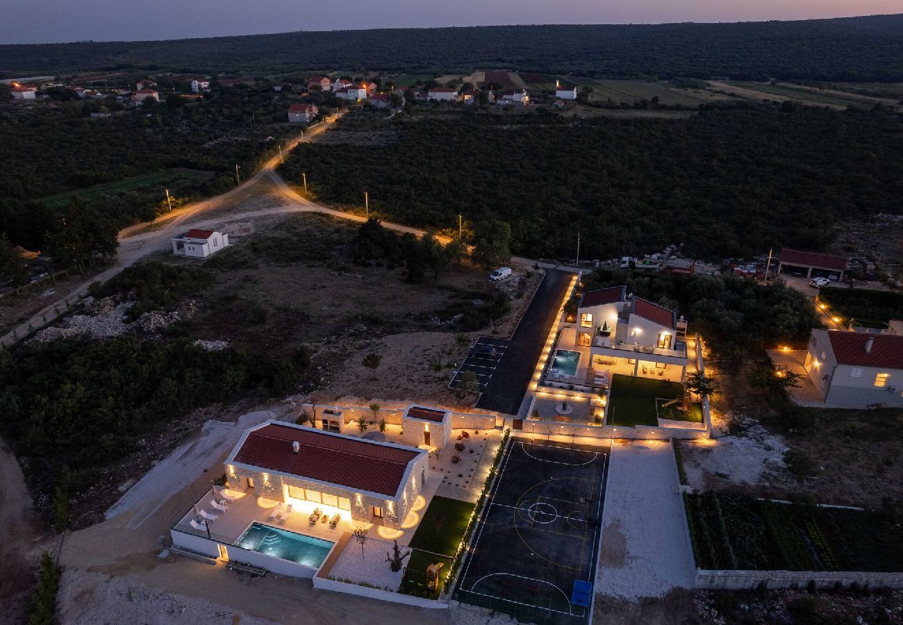 Ferienhaus in Sikovo - Luxury Villa Kastel Mrkic III