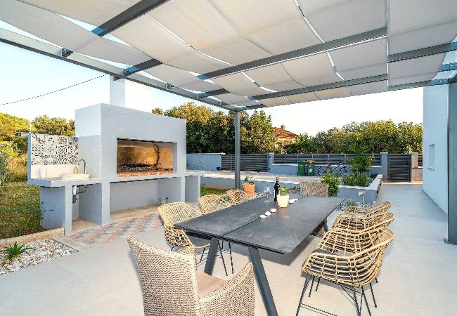 Ferienhaus in Barotul - Sea view Villa Tala Ferienhaus in Barotul - Sea view Villa Tala