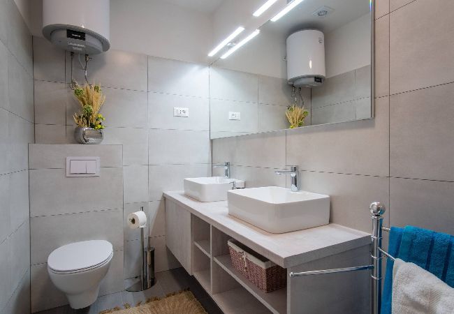 Ferienhaus in Košljun - Beach house Festini Ferienhaus in Košljun - Beach house Festini