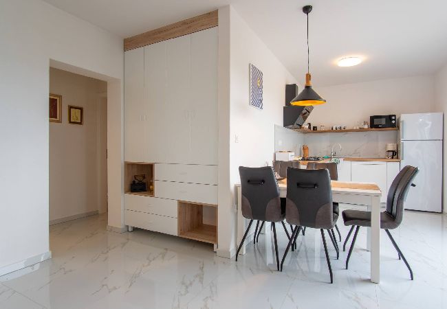 Ferienhaus in Košljun - Beach house Festini Ferienhaus in Košljun - Beach house Festini