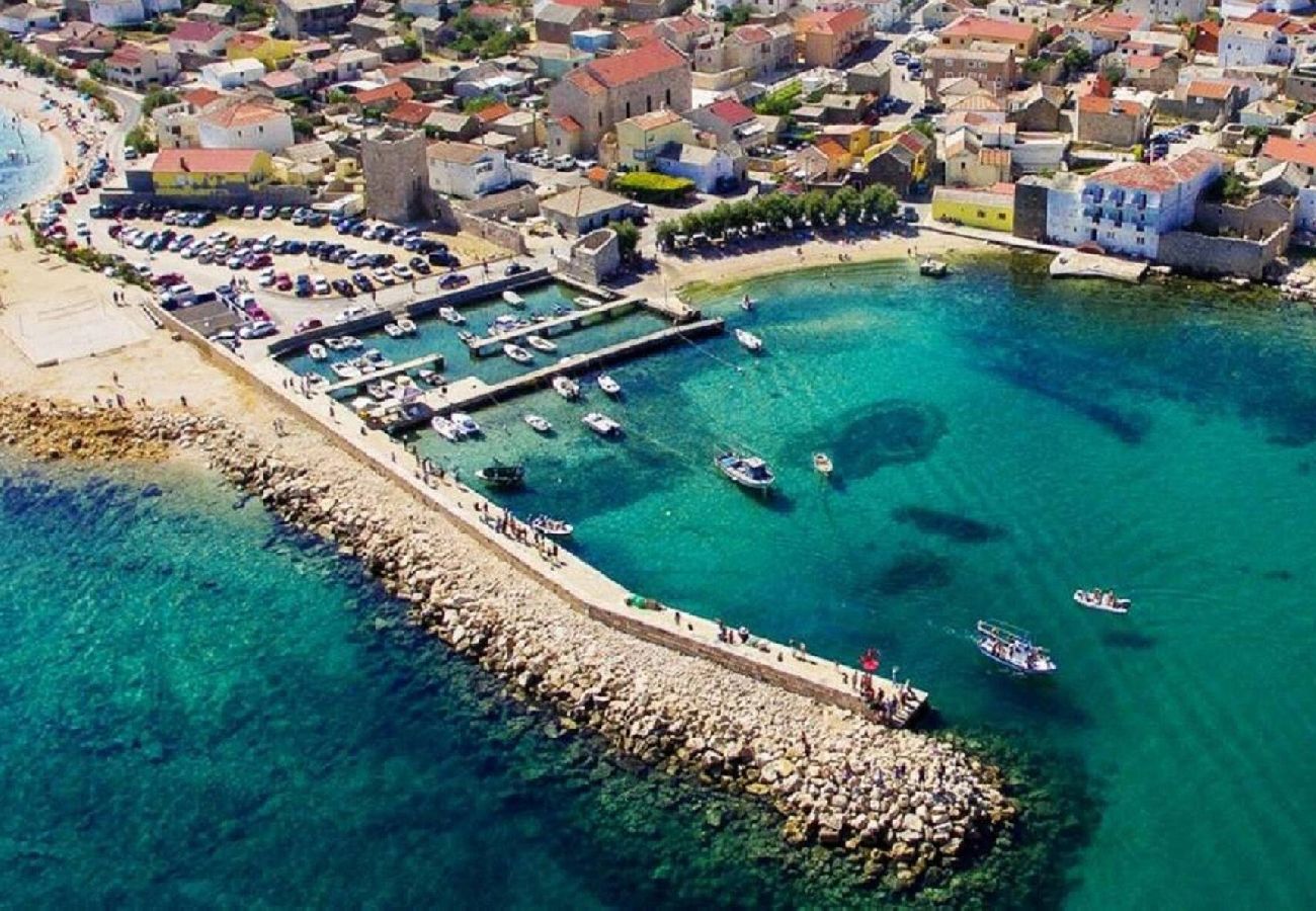 Ferienhaus in Ražanac - Sea view Villa Velebita