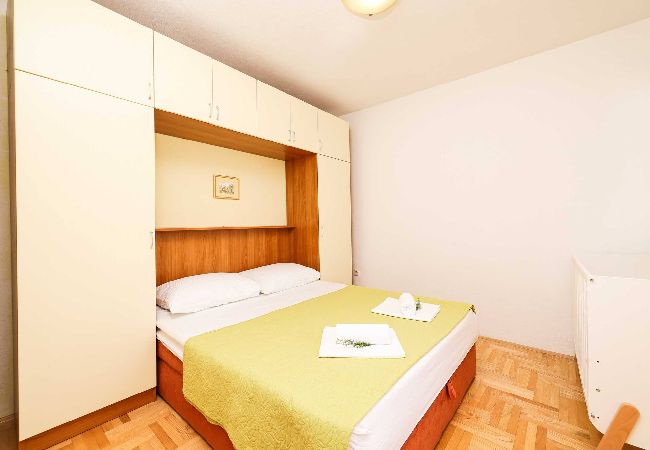 Ferienhaus in Maslenica - Holiday home Nekic Ferienhaus in Maslenica - Holiday home Nekic