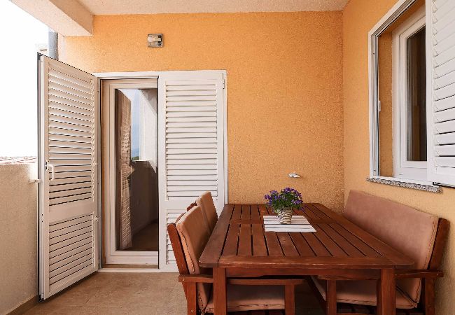 Ferienhaus in Maslenica - Holiday home Nekic Ferienhaus in Maslenica - Holiday home Nekic